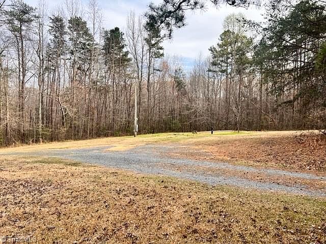 2nd image of 5591 Mount Lebanon Rd