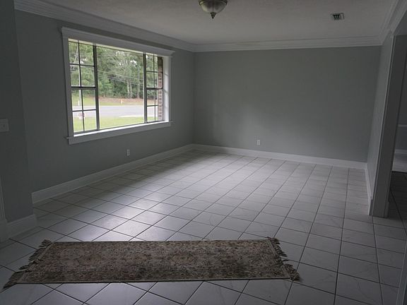 5th image of 859 Thomas Dr