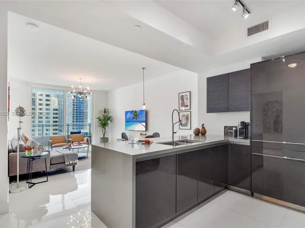 1080 Brickell Ave, Miami, FL