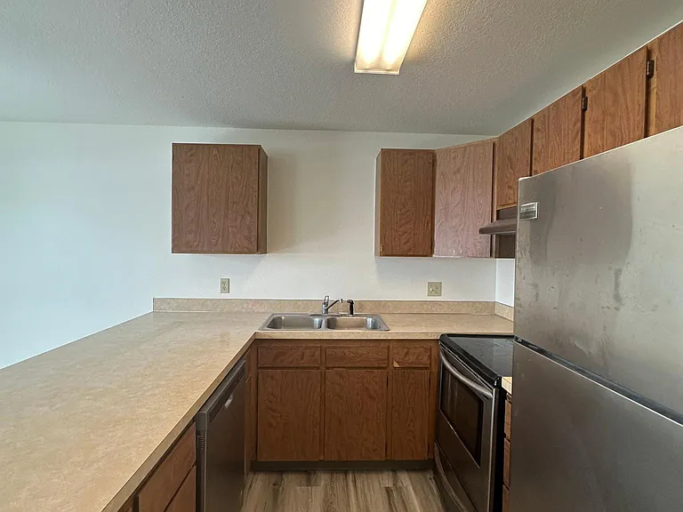 114 W Adams Ave #13 — Photo 7