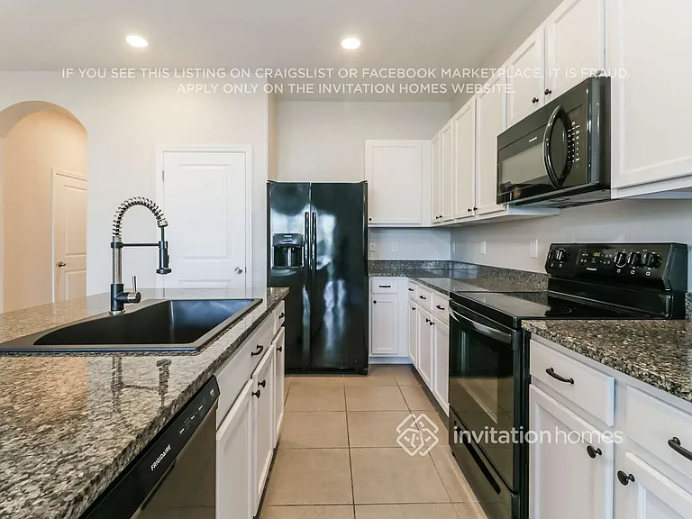 2731 Suncoast Blend Dr — Photo 9