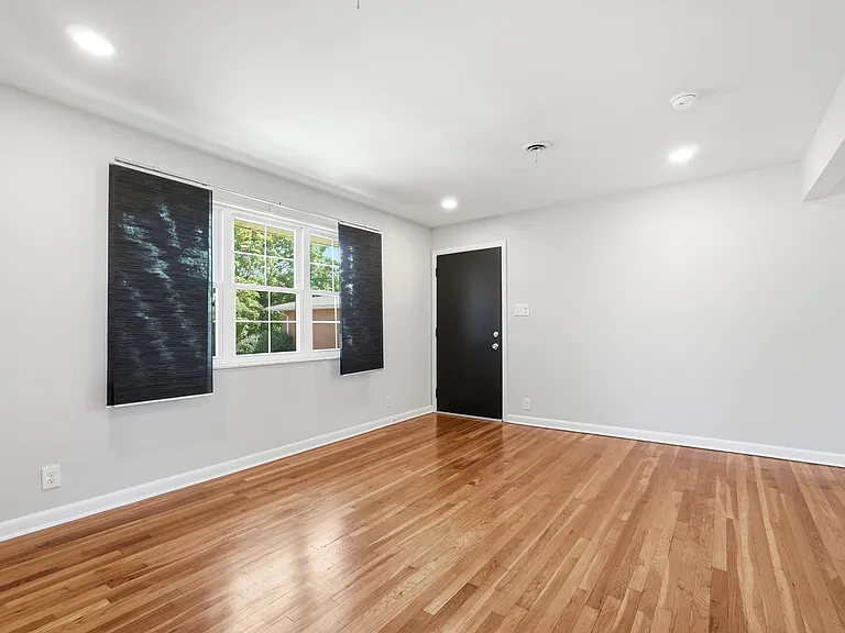 1551 King Ave #D — Photo 5