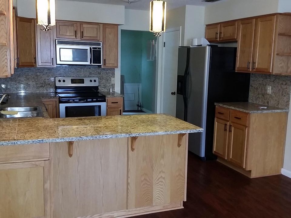 2nd image of 1844 Foxboro Dr