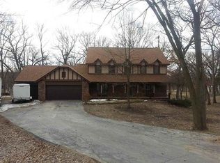 12320 N Ledges Dr, Roscoe, IL 61073