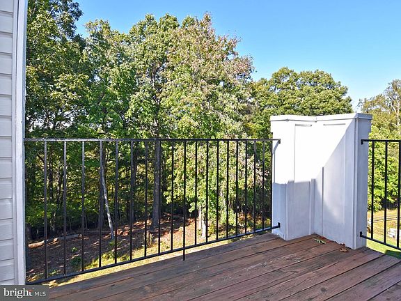 5th image of 10009 Vanderbilt Cir APT 14-5