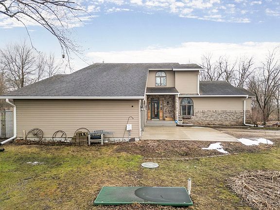 3rd image of 3182 Iowa Hwy #24