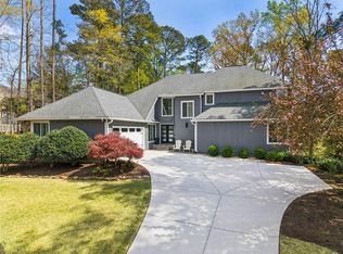 10045 Bankside Dr, Roswell, GA 30076