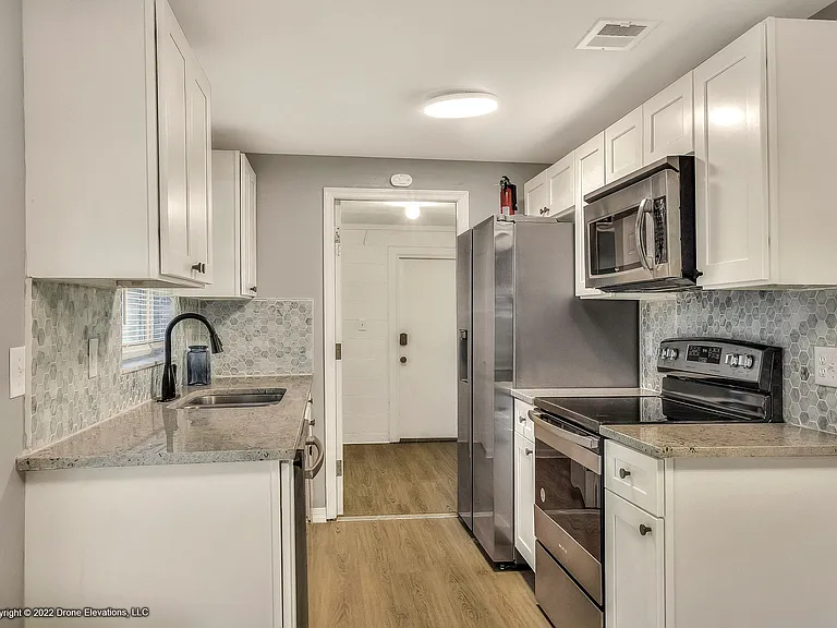 Highview Ter N — Photo 9