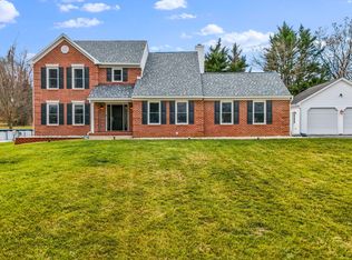 20437 Old Forge Rd, Hagerstown, MD 21742