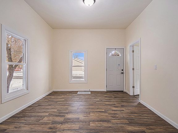 5th image of 159 Nadel Ave