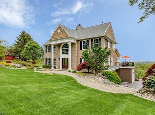 19 Altamont Dr, Flemington, NJ 08822