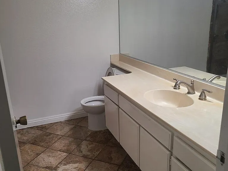 13513 Tracy St #F — Photo 7
