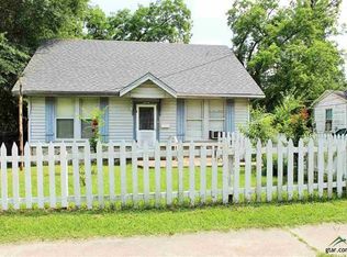 606 E 3rd St, Mount Pleasant, TX 75455