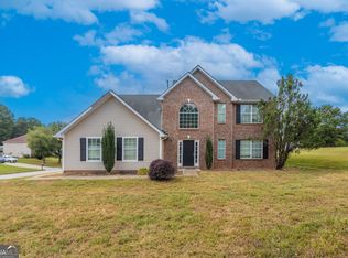 670 Burtons Cv, Hampton, GA 30228