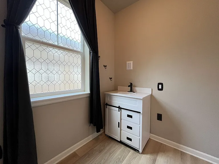 10955 SW 130th Ave — Photo 20