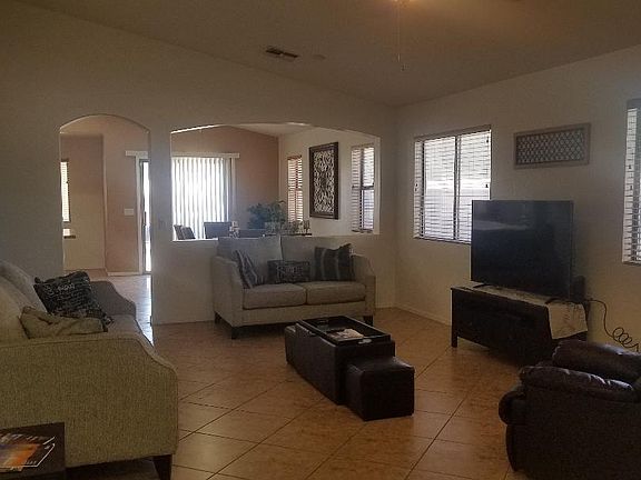 Property fully furnished. Living room