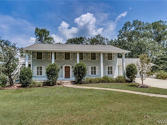 2nd image of 13847 Moonlight Dr