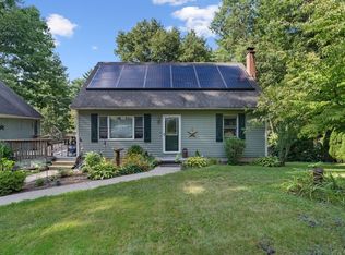 48 Orchard St, Belchertown, MA 01007