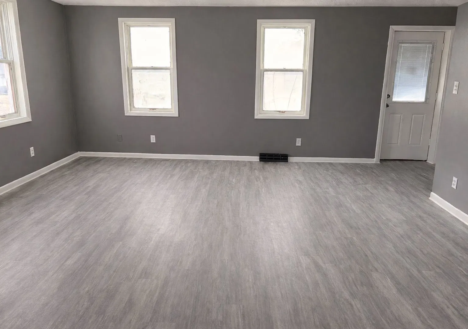Large 3-Bedroom Home with Loft in Fulton! — Photo 2