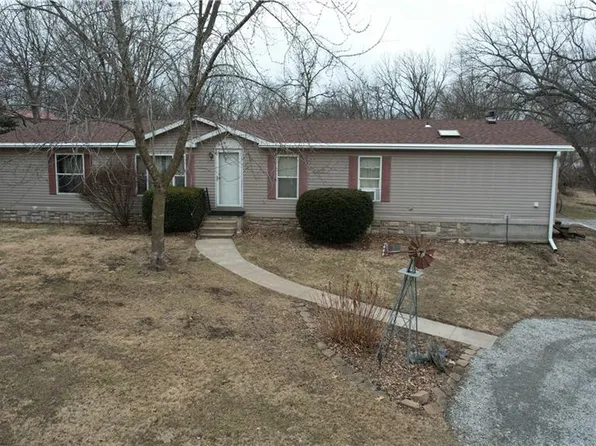 2810 Ajax Rd, Saint Joseph, MO 64503