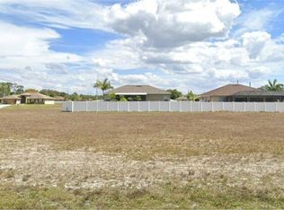 3211 NE 13th Ct, Cape Coral, FL 33909
