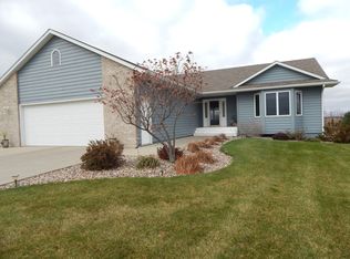 1709 N Western Ave, Hartford, SD 57033