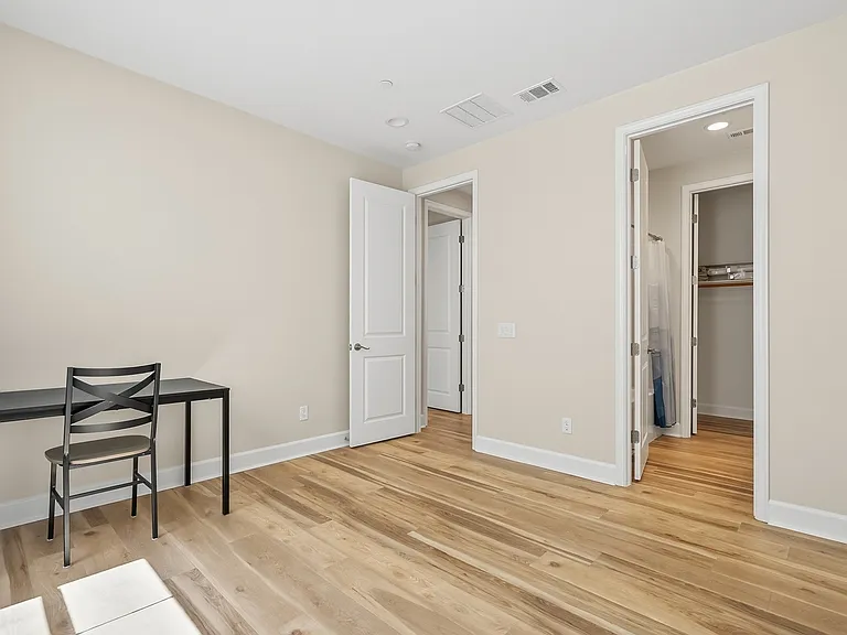 21217 Rockview Ter — Photo 44