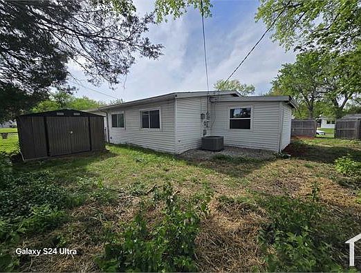 2nd image of 720 Southwell Ln