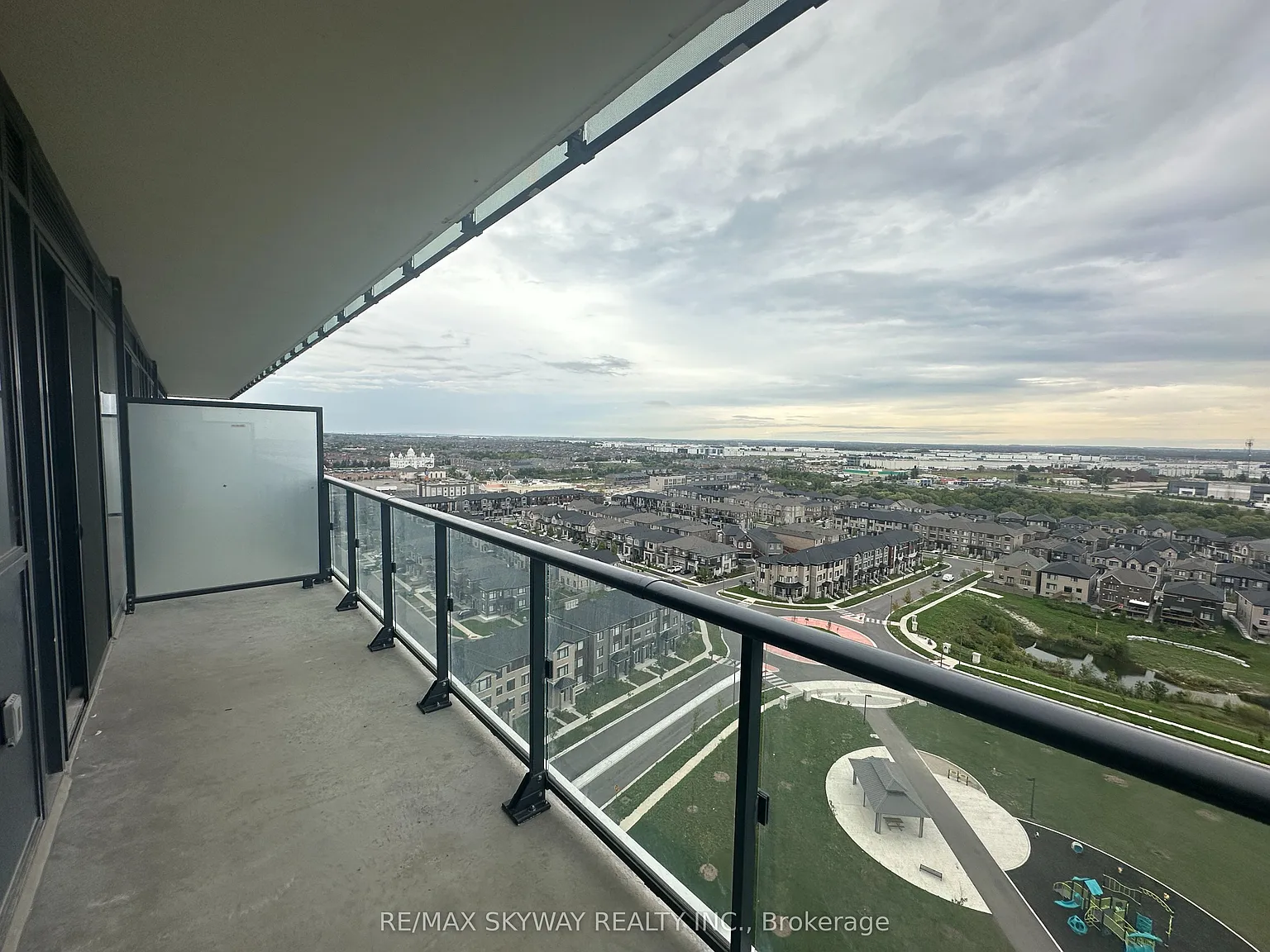 1 bed, $2,499 — Photo 1