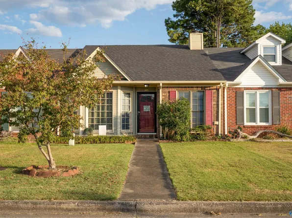 445 Springview St SW, Decatur, AL 35601