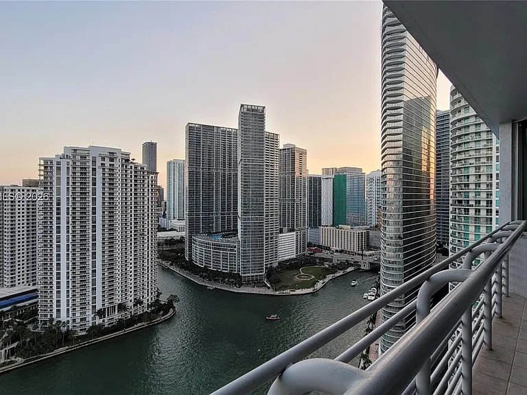 325 S Biscayne Blvd #3321 — Photo 4