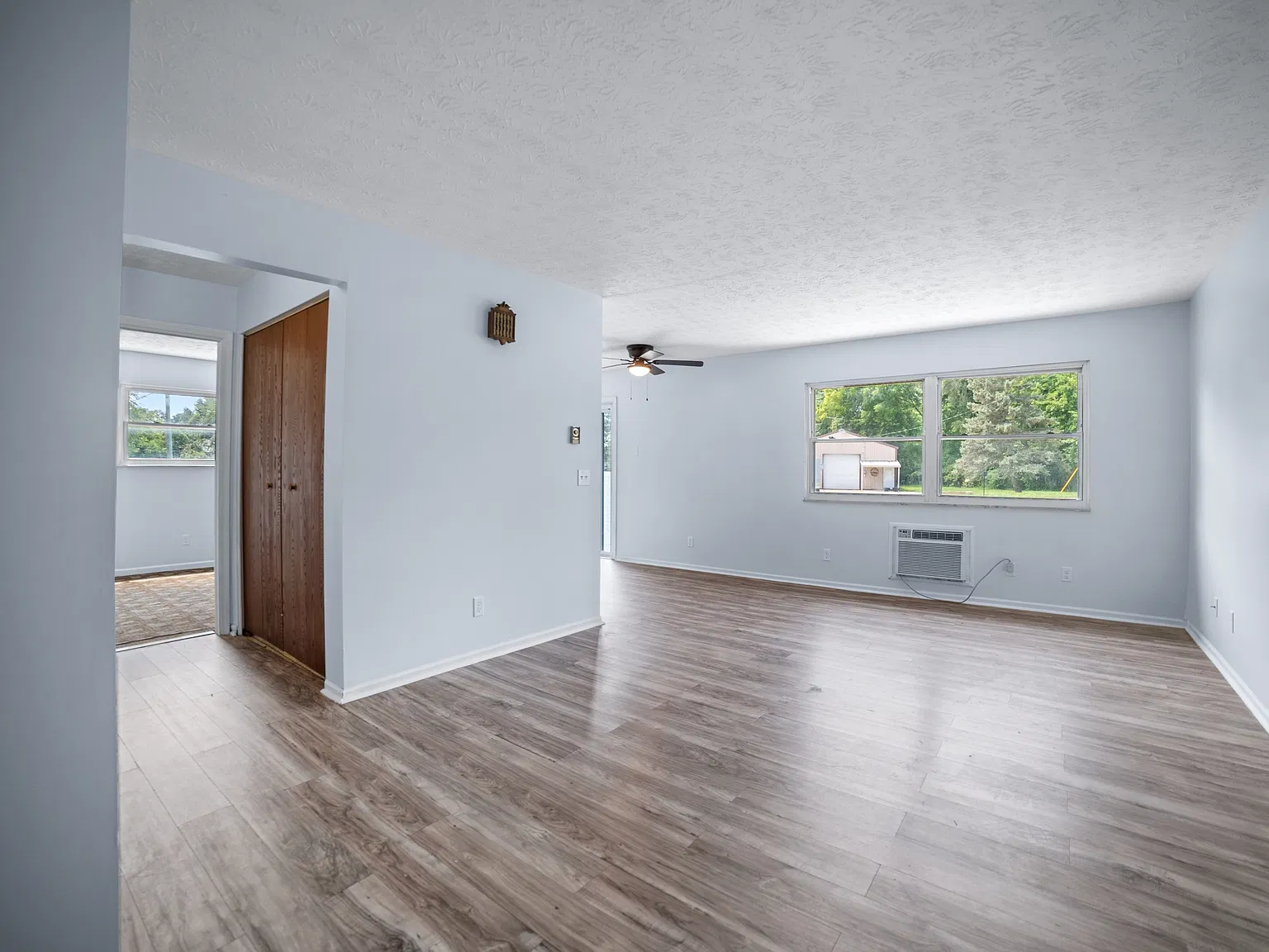 325 River St — Photo 3