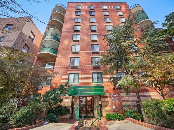 4222 Union St APT 2B, Flushing, NY 11355