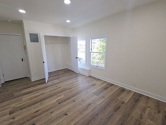 3rd image of 516 G St