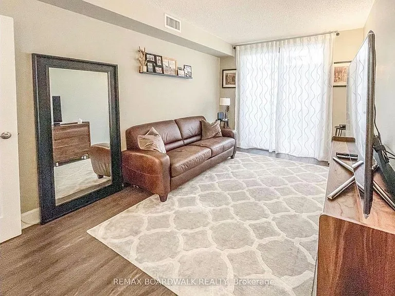 2019 Carling Ave #710 — Photo 20
