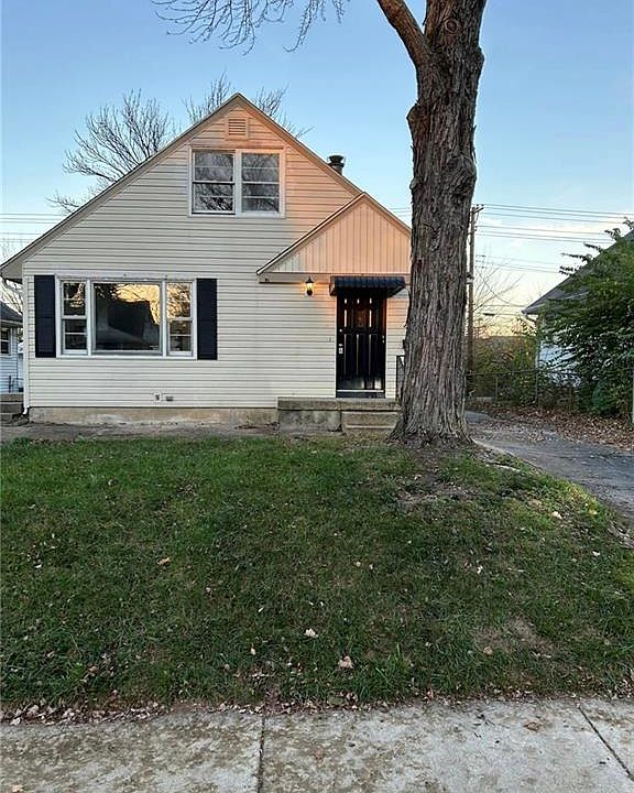 1st image of 2560 Acorn Dr