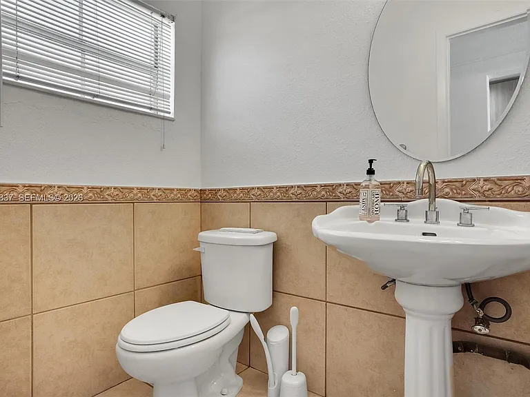 8650 SW 67th Ave #1025 — Photo 16