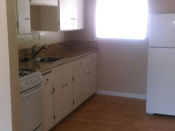 5th image of 55 Evandale Ave APT 3A