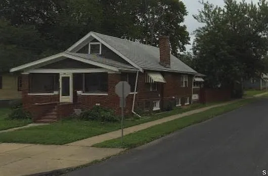 1718 W Smith St photo 1
