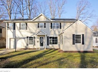 28028 W Oakland Rd, Bay Village, OH 44140