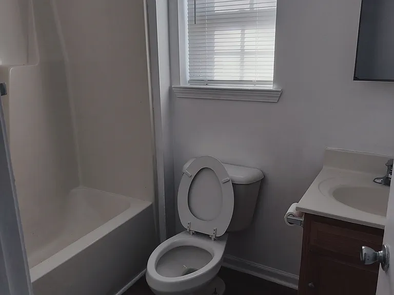 1310 Corbett St #1 — Photo 10