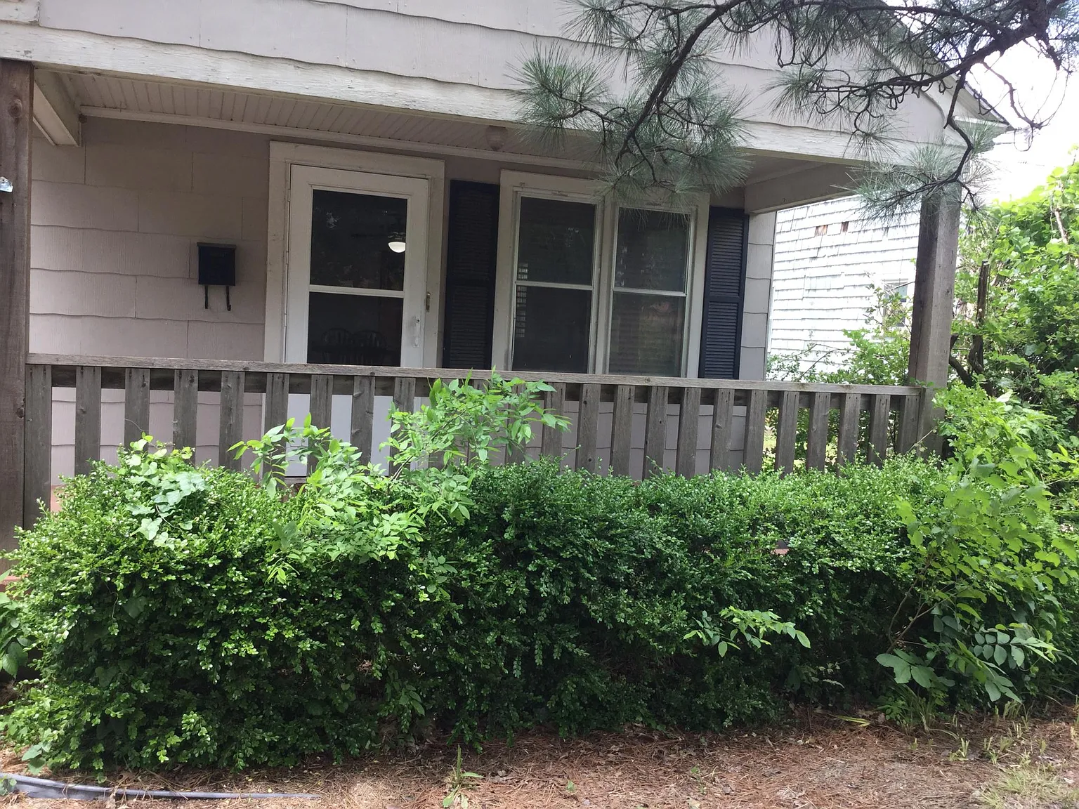 2 bed, 1000 sqft, $1,300 — Photo 1