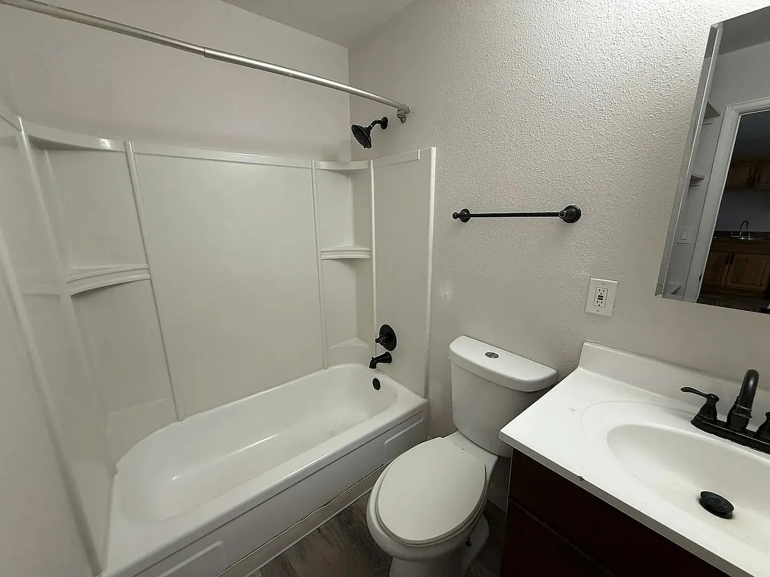 Summit View Apartments — Photo 4