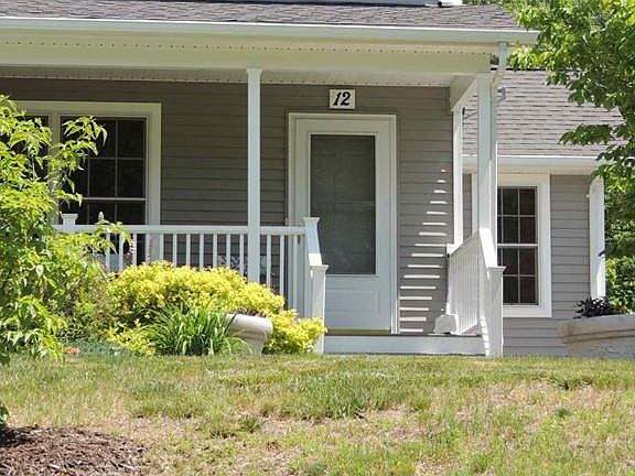 3rd image of 12 Palley Village Pl #12