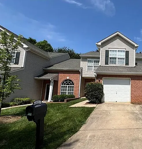 3931 Fountain Village Ln — Photo 1