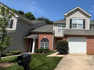 3931 Fountain Village Ln, High Point, NC 27265