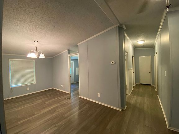4th image of 34 Forest Ln NE
