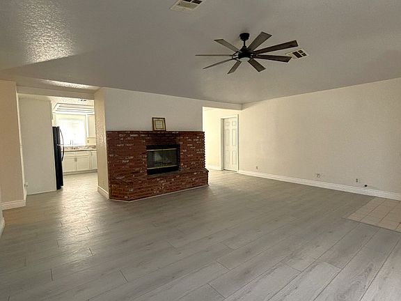 4th image of 20701 79th St