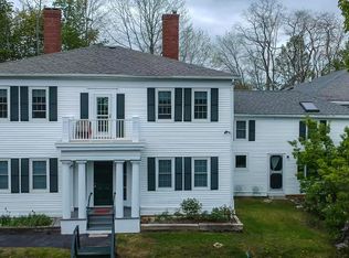 199 High St APT 1, Belfast, ME 04915