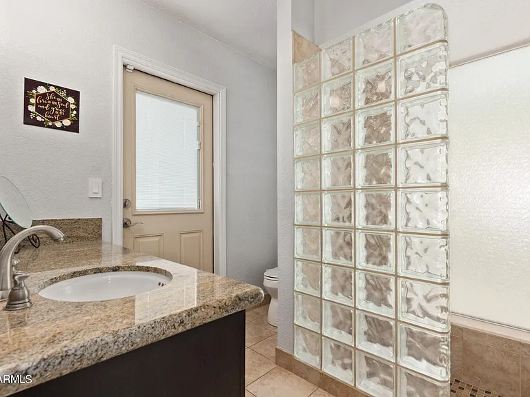 4912 E Friess Dr — Photo 21